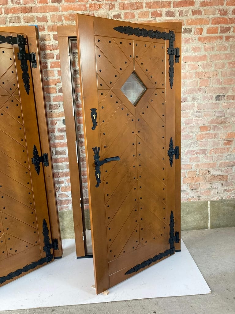Drzwi drewniane świerkowe zewnętrzne na zamówienie - FHU Tokarczyk Kraków