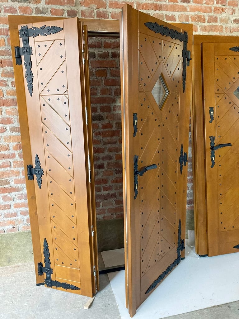 Drzwi zewnętrzne z dostawką w stylu zakopiańskim - FHU Tokarczyk Kraków